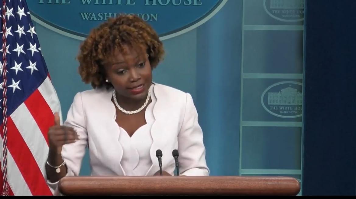 Karine Jean-Pierre Says It’s “Entirely Normal” For Joe Biden to Have Notecard with Reporter’s Question Written On It (VIDEO) Karine Jean-Pierre Says It’s “Entirely Normal” For Joe Biden to Have Notecard with Reporter’s Question Written On It (VIDEO)