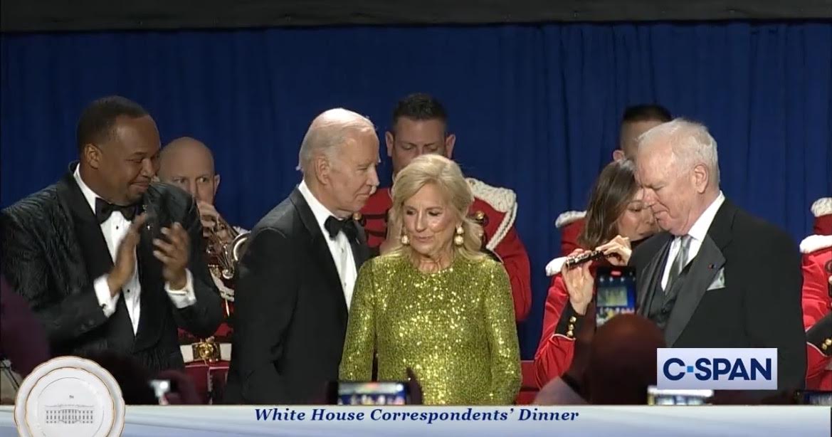 Jill Biden Wears Lime Green Trash Bag to White House Correspondents’ Dinner (VIDEO)