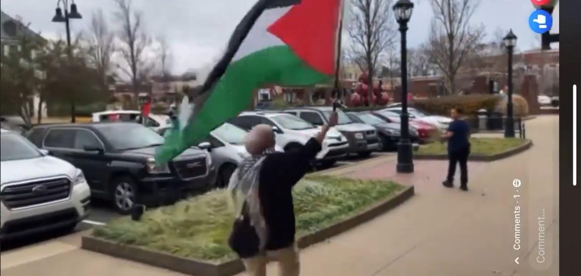 Muslim Mob Terrorizes Christmas Shoppers in Small, Peaceful Tennessee City (VIDEO)