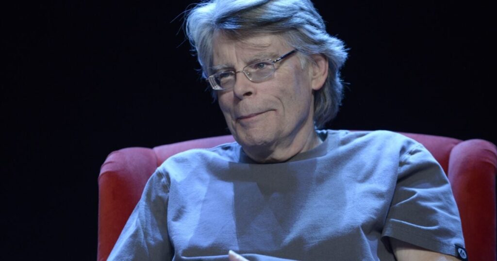 Lefty Author Stephen King Gets Called Out on Social Media for Pushing Lie That Trump Doesn’t Want to be Photographed With Amputee Veterans