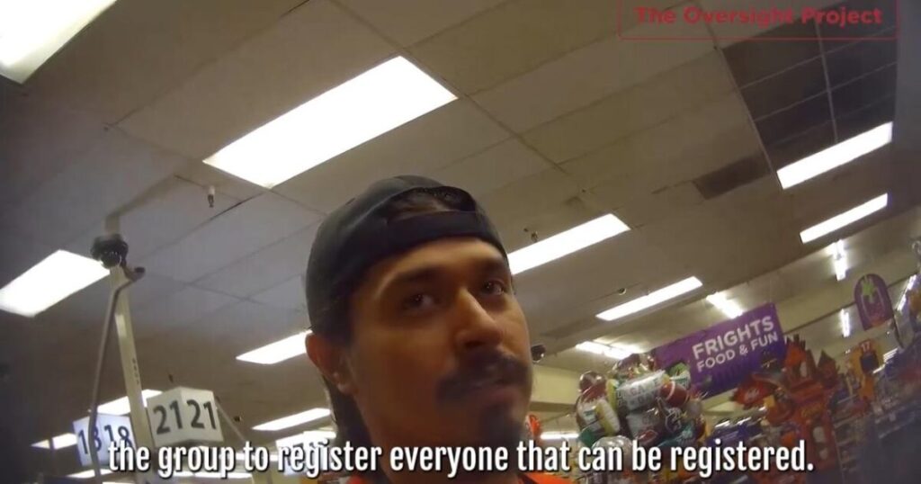 Mexican Man in Phoenix Grocery Store Offers to Register DACA Aliens to Vote (VIDEO)