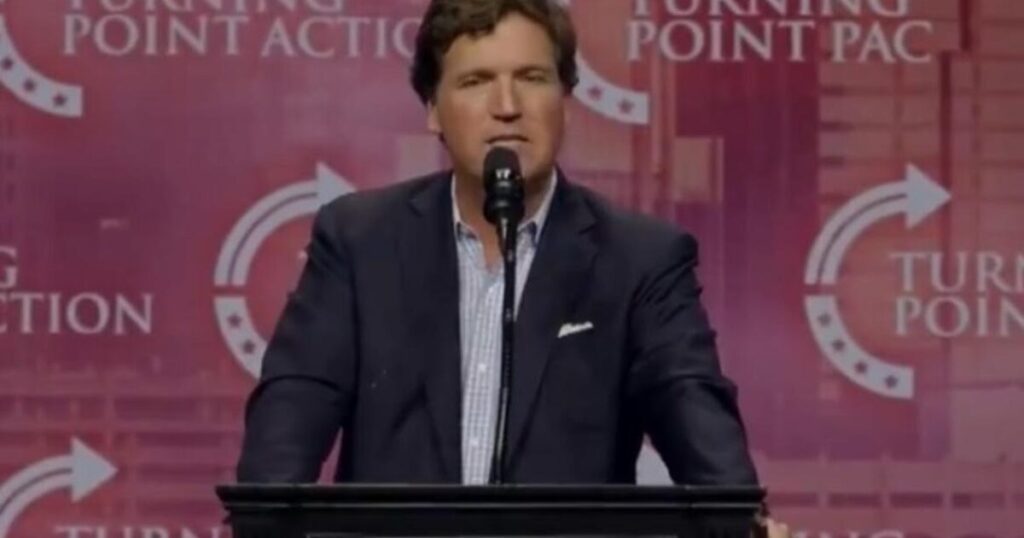 Tucker Carlson Brings Down the House at Trump Event in Duluth, Georgia (VIDEO)