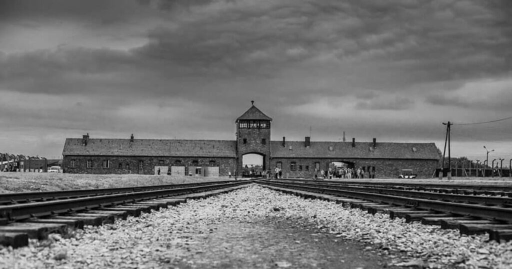 Netanyahu Might Not Be Able to Attend Auschwitz Liberation Anniversary for Disgusting Reason