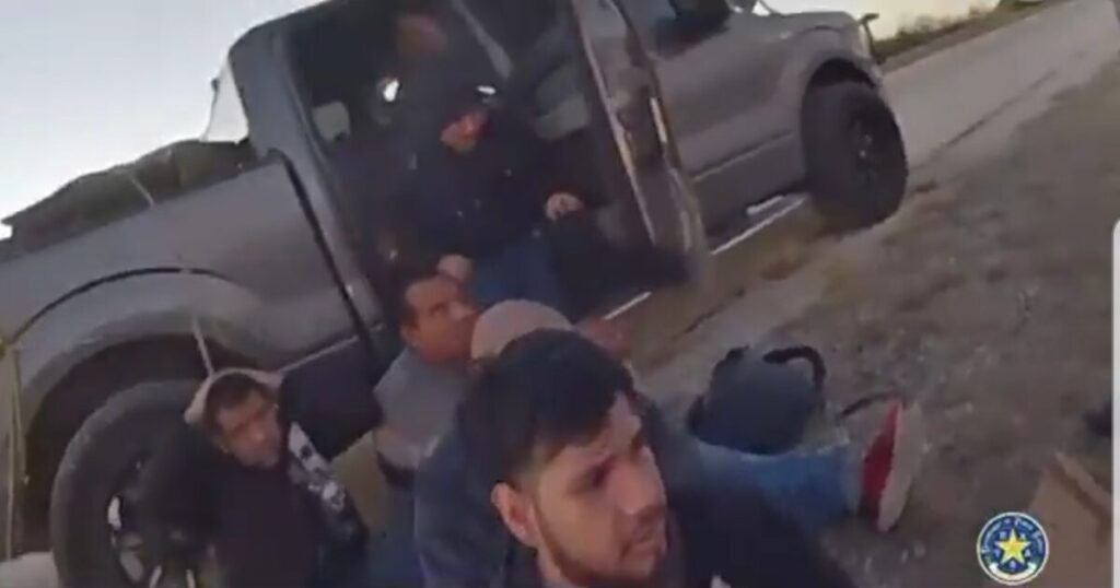 Biden Border Chaos – Texas DPS Discover Six Illegal Aliens in Truck After Stopping for Assistance on Roadside (VIDEO)