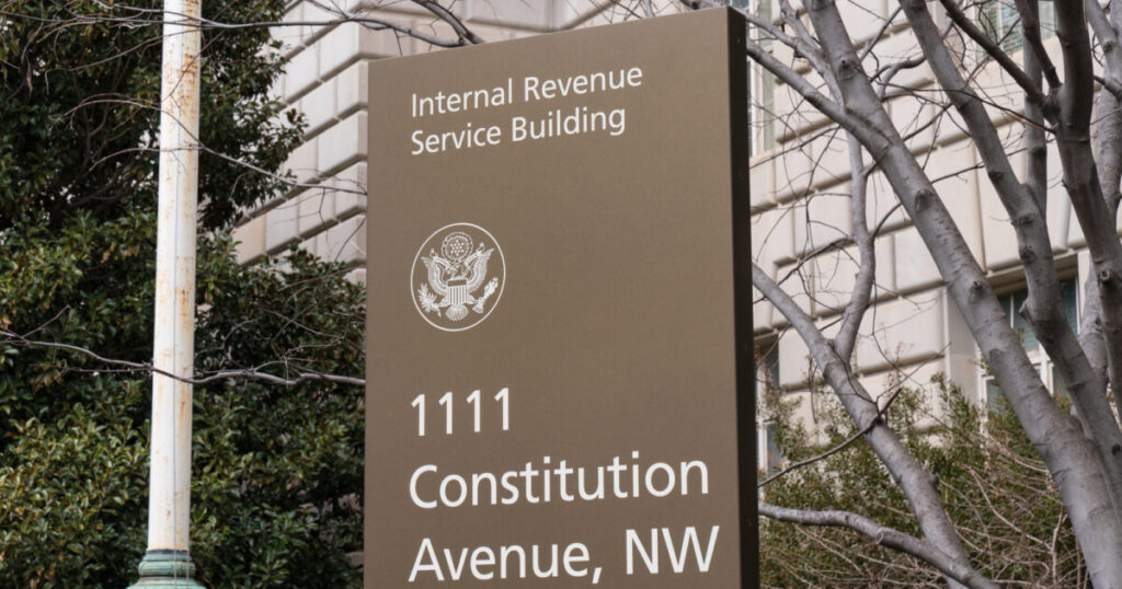 IRS to Close More Than 120 Offices