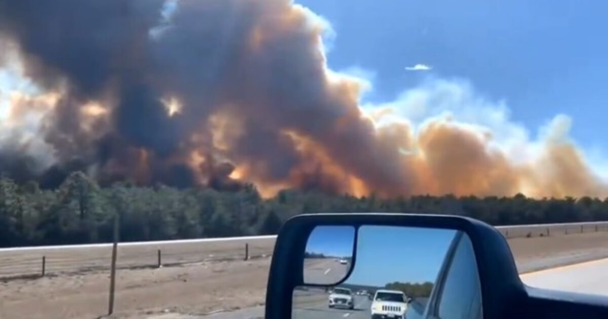 DEVELOPING: Massive Wildfires Break Out On Long Island Near The Ultra-Wealthy Hamptons – State of Emergency Declared (VIDEOS) DEVELOPING: Massive Wildfires Break Out On Long Island Near The Ultra-Wealthy Hamptons – State of Emergency Declared (VIDEOS)