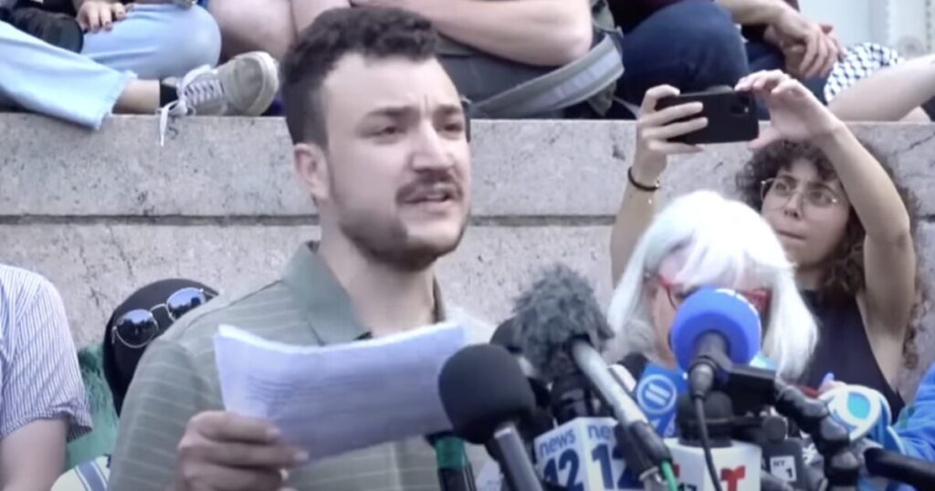 BREAKING: Federal Judge BLOCKS Immediate Deportation of Columbia Student Mahmoud Khalil After ICE Detention and Green Card Revocation