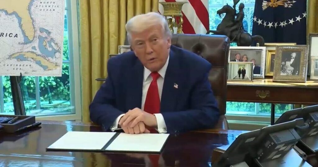 “I Think He’s Guilty of Treason” – BREAKING: Trump Orders DOJ to Investigate “Anonymous” Author Who Leaked Classified Information, Covertly Worked to Sabotage Him (VIDEO)