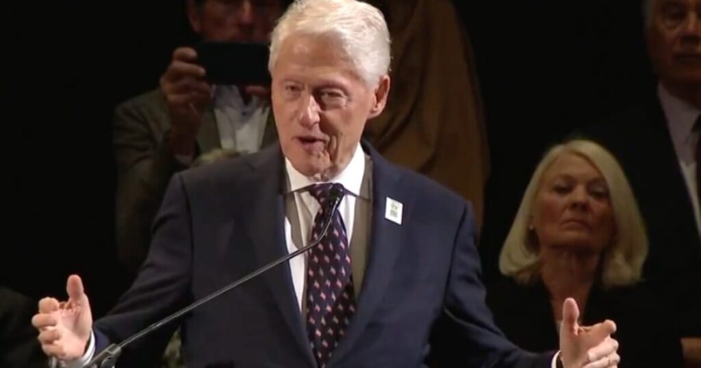 Bill Clinton’s Hands Shake Uncontrollably While Delivering Speech In Oklahoma City (VIDEO)