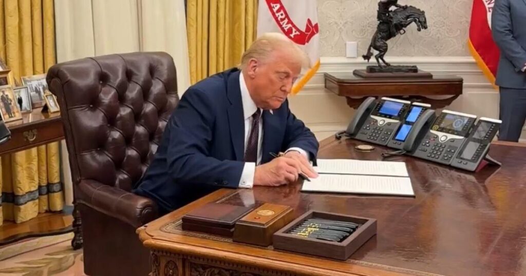 JUST IN: Trump Issues Slew of Pardons and Commutations – Todd and Julie Chrisley, Army Lieutenant Mark Bashaw, Former GOP NY Rep Michael Grimm, Rapper NBA Youngboy Among Those Pardoned