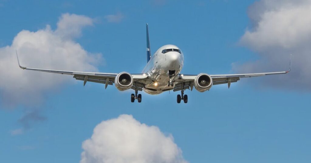 Black Hawk Helicopter Triggers Two More Near-Misses at Reagan Airport — FAA Launch Investigation