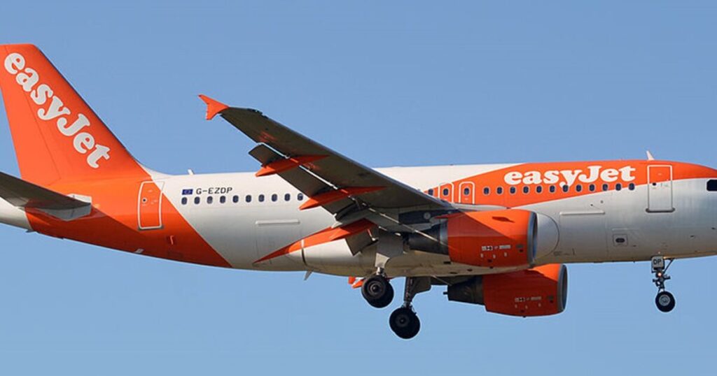 Passengers Spring into Action After Deranged Man on Flight to Scotland Makes Bomb Threat and Threatens Trump: “I’m Going to Bomb the Plane…Death To Trump…Allahu Akbar!” (VIDEO)