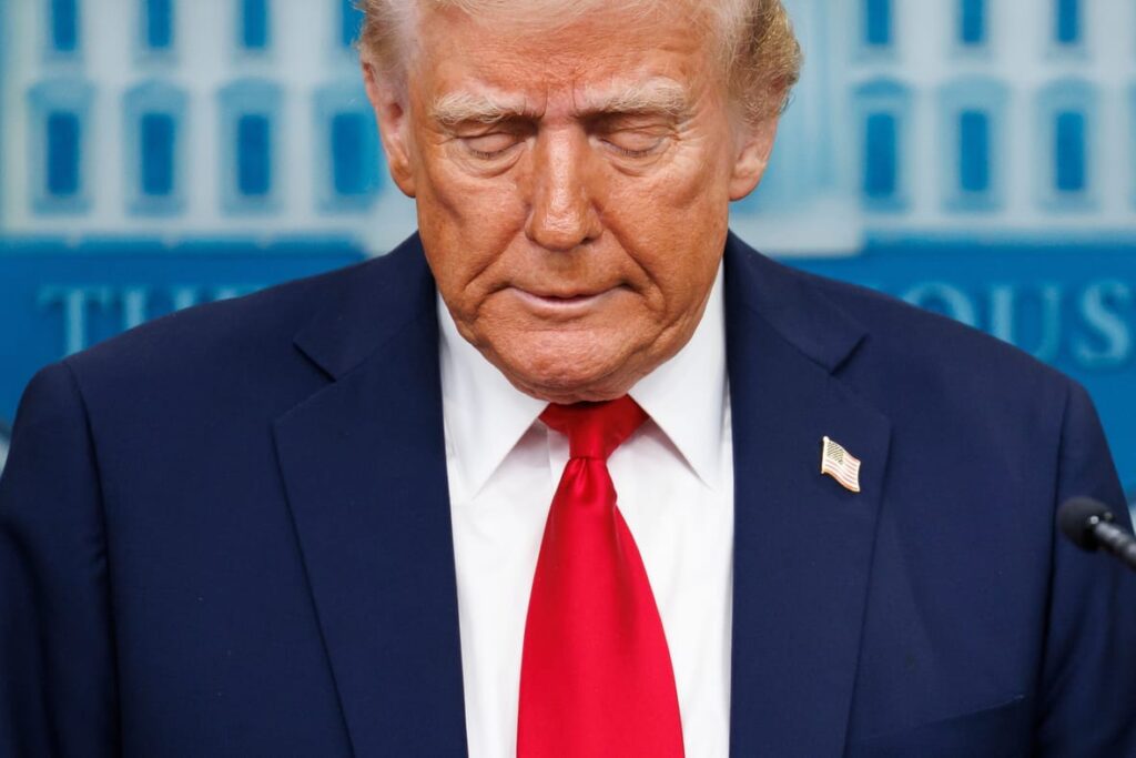 Trump Undergoes Medical Exam After Swelling in Legs