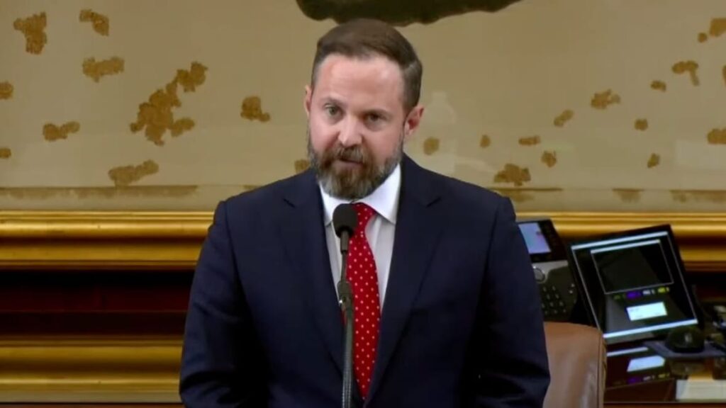 Texas House Speaker Signs Civil Arrest Warrants For Absconding Democrats