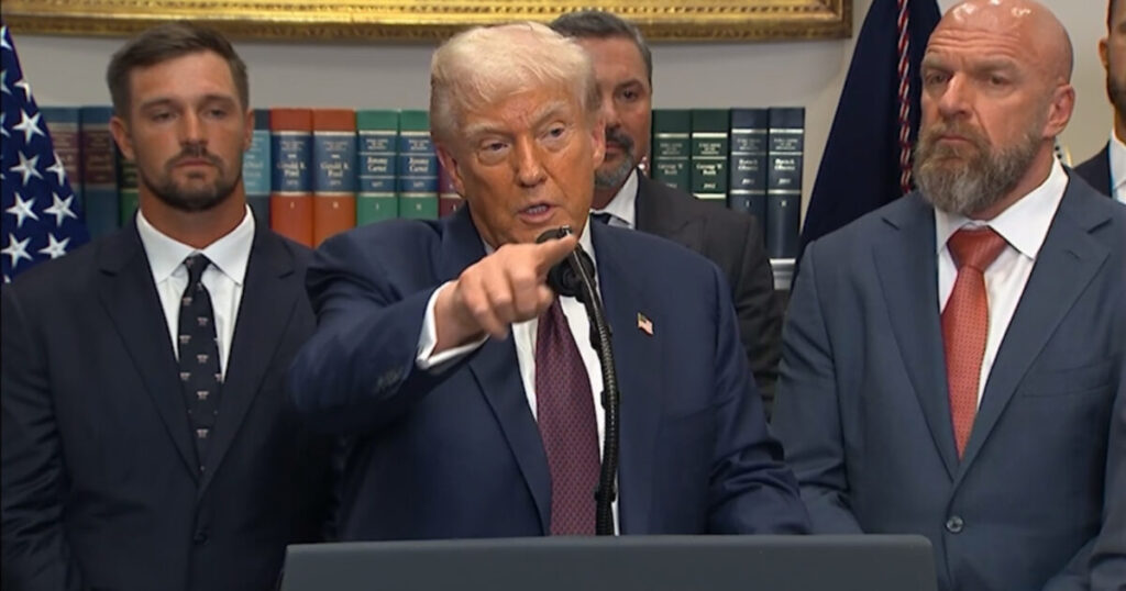 WATCH: “He’s a Political Hack. He’s not a Smart Guy” – Trump SLAMS Jerome Powell for Sabotaging him with High Interest Rates: “Biden Only Extended Him Because He Knew I Couldn’t Stand Him”