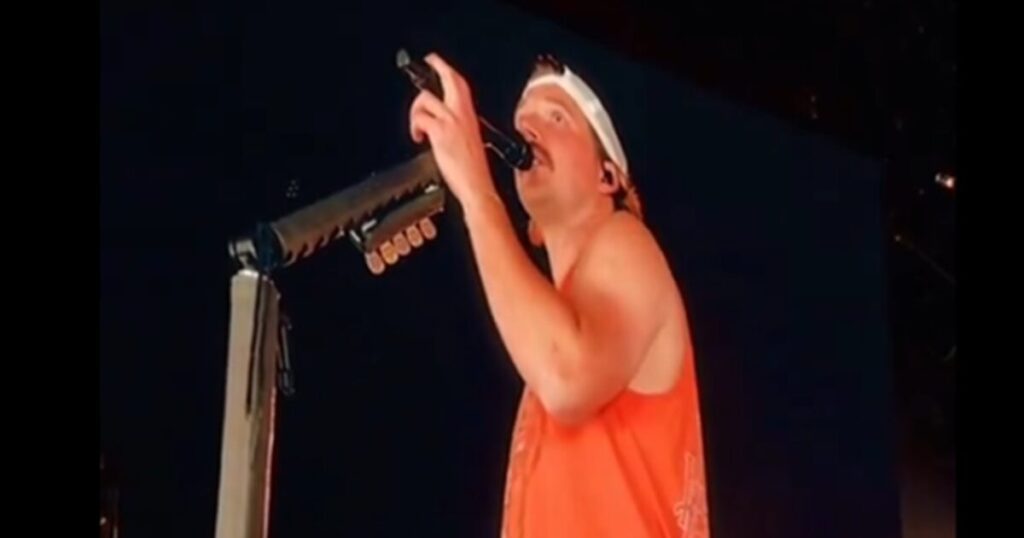 WATCH: Morgan Wallen Pays Heartfelt Tribute to Charlie Kirk’s Grieving Wife During Concert