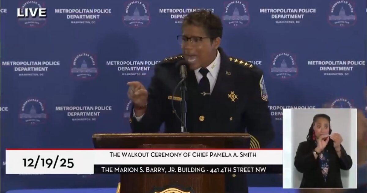“To My Haters… F You!” – Outgoing DC Police Chief Goes on UNHINGED Screaming Meltdown During Walkout Ceremony (VIDEO) “To My Haters… F You!” – Outgoing DC Police Chief Goes on UNHINGED Screaming Meltdown During Walkout Ceremony (VIDEO)