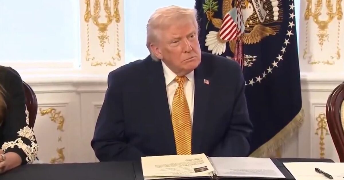 STRANGE: President Trump’s Christmas Eve Call with Troops Abruptly Cut Off (VIDEO) STRANGE: President Trump’s Christmas Eve Call with Troops Abruptly Cut Off (VIDEO)