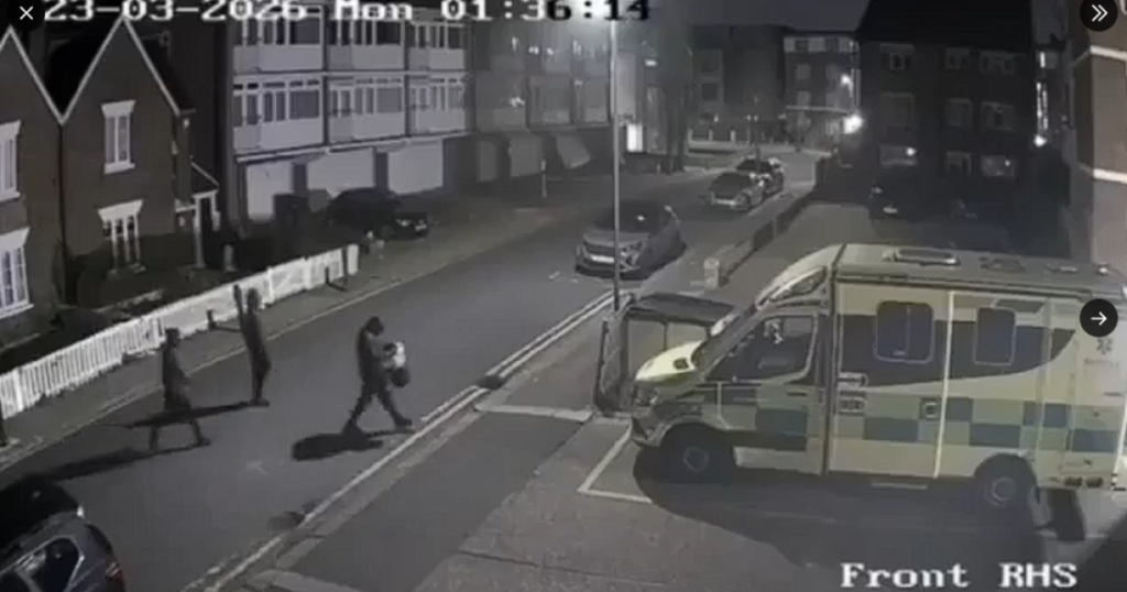 Antisemitic Attack in Britain Sees Jewish Community Ambulances Set on Fire in Front of London Synagogue