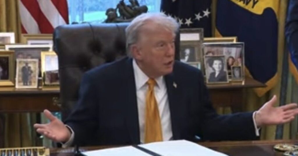 WATCH: Trump Destroys “Fourth World” Somali Fraudsters and “Ringleader” Ilhan Omar, Urges JD Vance to Investigate Omar’s Citizenship with Anti Fraud Task Force: “She Married Her Brother. That Means She’s Here Illegally!”
