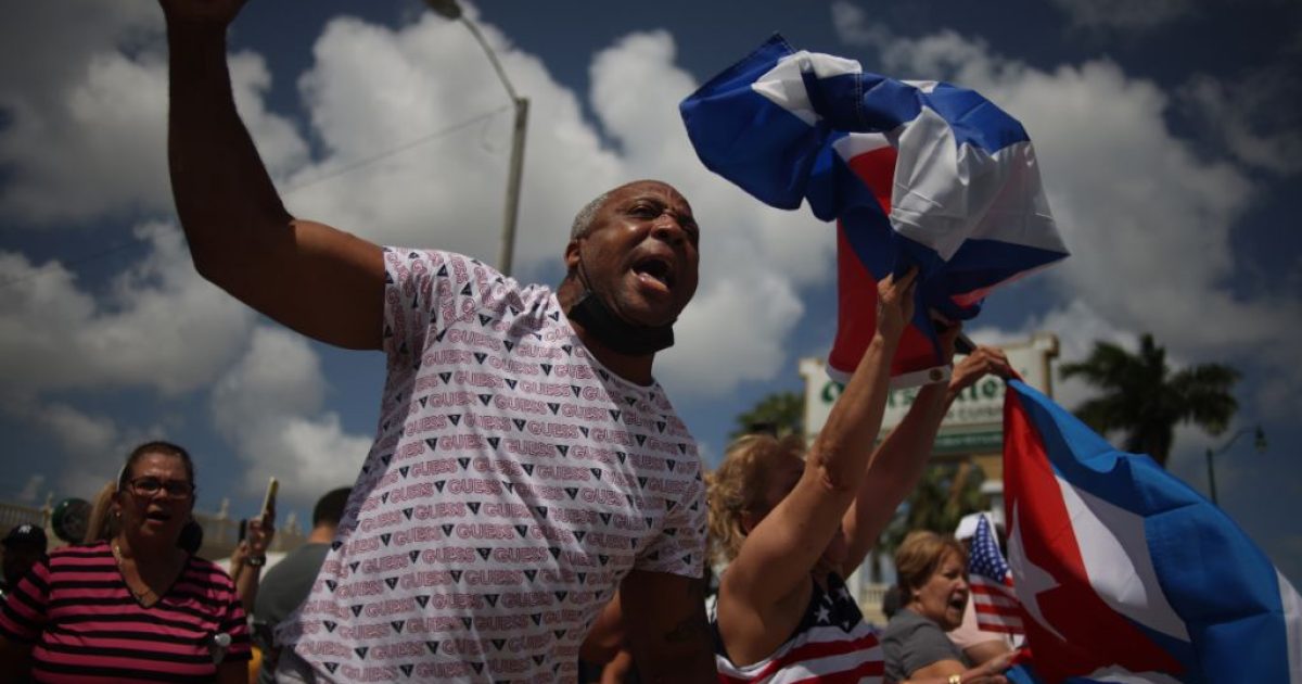 Protests Erupt in Havana After More Than 60 Hours Without Electricity as Anger at Communist Government Grows Protests Erupt in Havana After More Than 60 Hours Without Electricity as Anger at Communist Government Grows