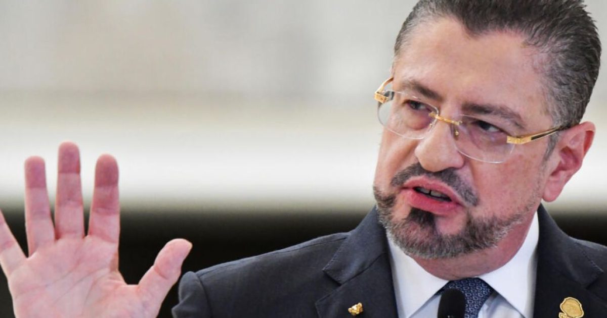 Costa Rican President Rodrigo Chaves stated that he does not recognize the Government of Cuba as legitimate and announced the closure of his embassy in Havana