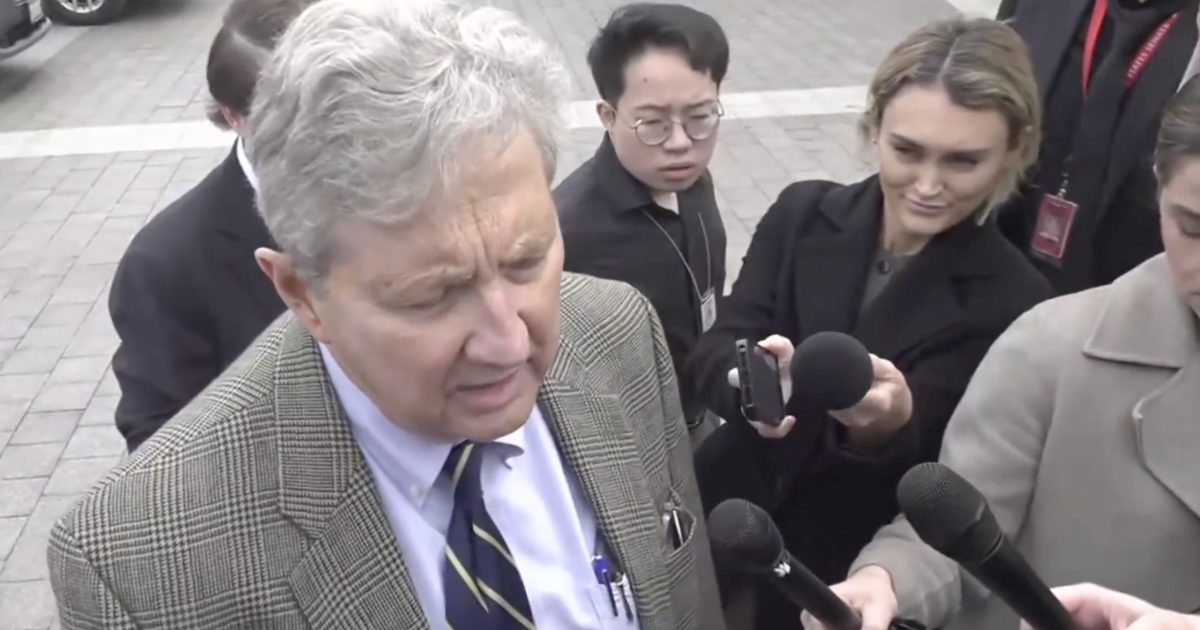 UPDATE: Trump “Mad as a Murder Hornet” Calls Sen. John Kennedy After Kristi Noem Claims He Approved 0M DHS Immigration Ad Contract