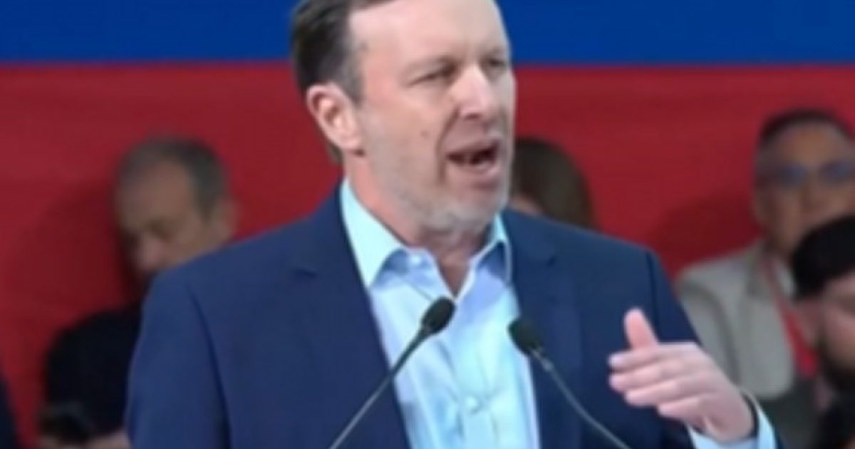 UTTER DISGRACE: Senator Chris Murphy of Connecticut Trashes America and President Trump While Speaking Overseas in Spain (VIDEO) UTTER DISGRACE: Senator Chris Murphy of Connecticut Trashes America and President Trump While Speaking Overseas in Spain (VIDEO)