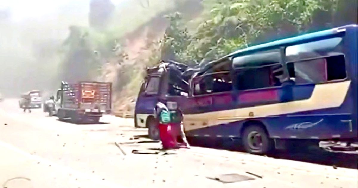 HIGHWAY BOMB MASSACRE: Terrorist Attack by FARCS Guerilla Group Kills at Least 19 People in Colombia Ahead of Next Month’s Elections (VIDEOS) HIGHWAY BOMB MASSACRE: Terrorist Attack by FARCS Guerilla Group Kills at Least 19 People in Colombia Ahead of Next Month’s Elections (VIDEOS)