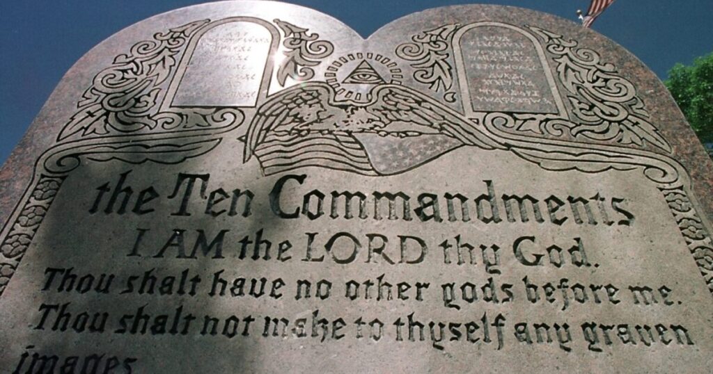 Appeals Court Sides With Texas on 10 Commandments in Classroom, Overruling Lower Court