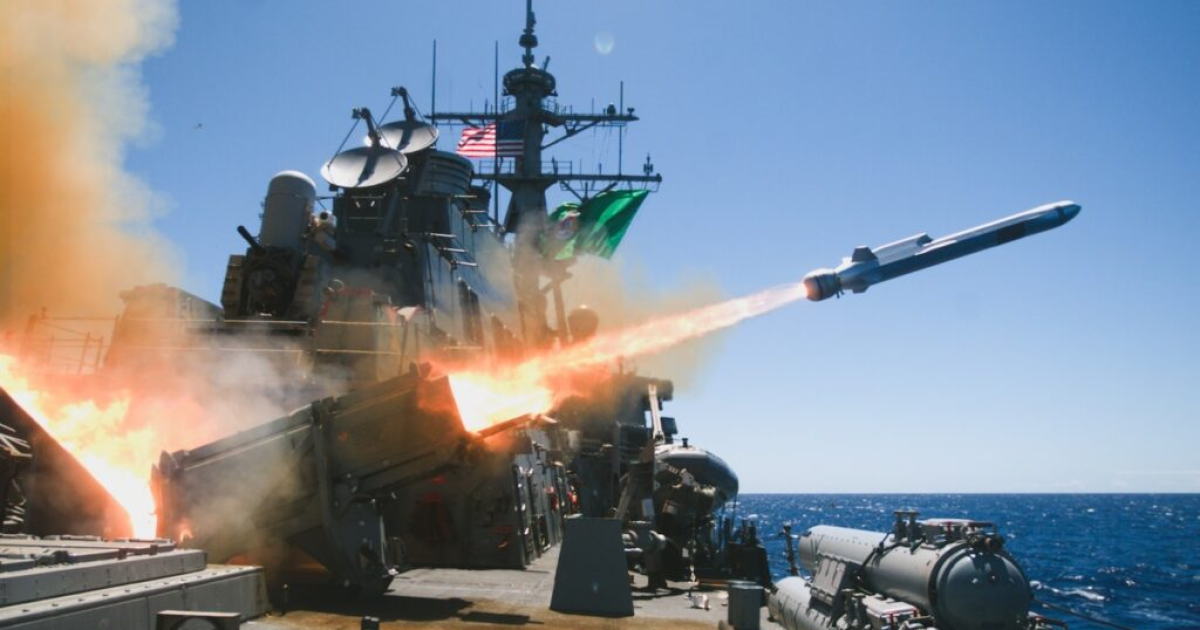 BREAKING: US and Iran Exchange Fire in the Strait of Hormuz – US Intercepts Iranian Attacks on 3 Navy Ships BREAKING: US and Iran Exchange Fire in the Strait of Hormuz – US Intercepts Iranian Attacks on 3 Navy Ships