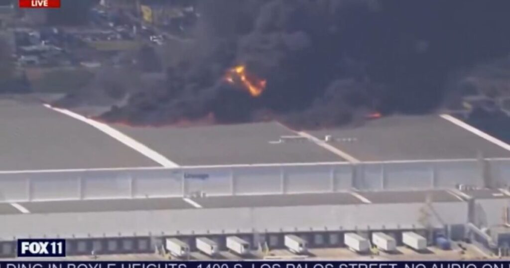 DEVELOPING: Massive Warehouse Fire Erupts in Los Angeles (VIDEO)