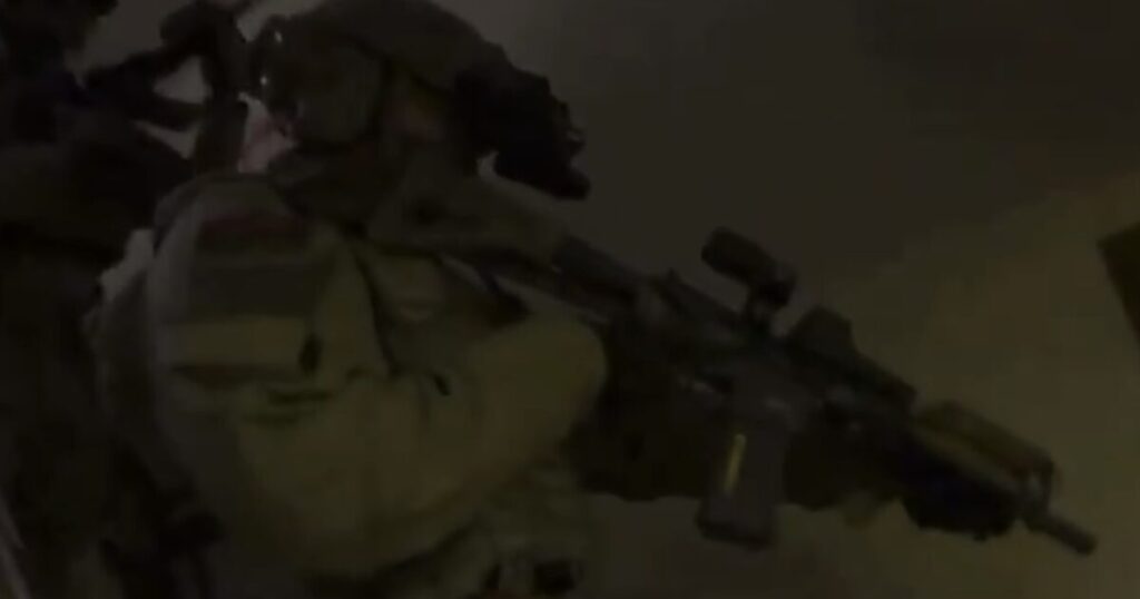 British Soldiers Seize Russian Oil Tanker in Dramatic Six-Hour Operation Over English Channel (VIDEO)