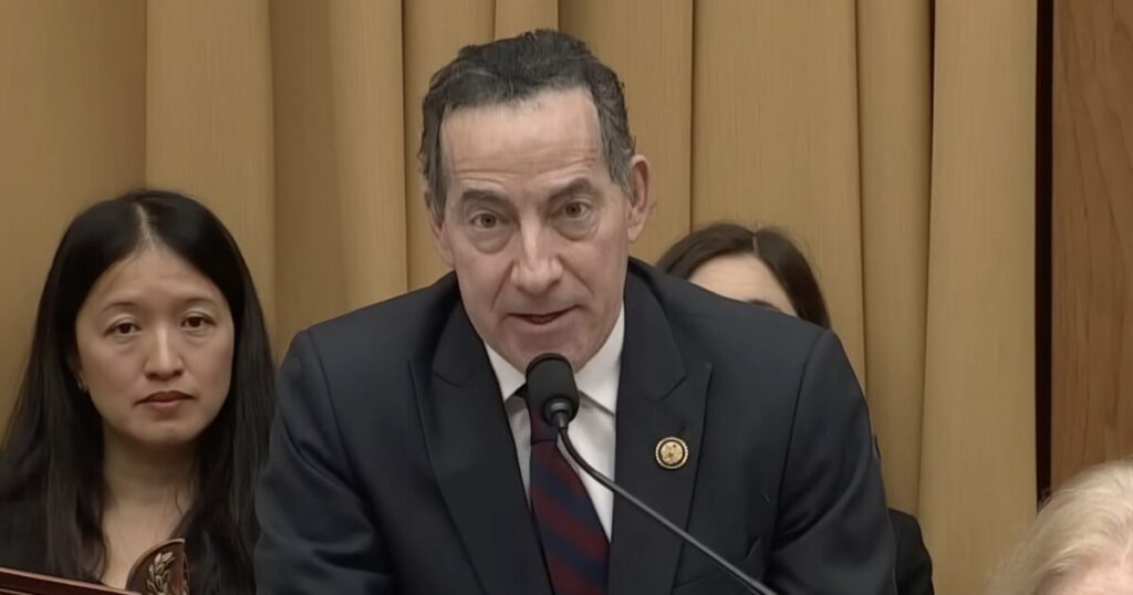 “If Biden Didn’t Give Him a Pardon, He’d Be in Jail Right Now!” — Trump Demands the House EXPEL “Loser” Jamie Raskin After Backing Mark Levin’s Call to Remove the Impeachment-Obsessed Democrat