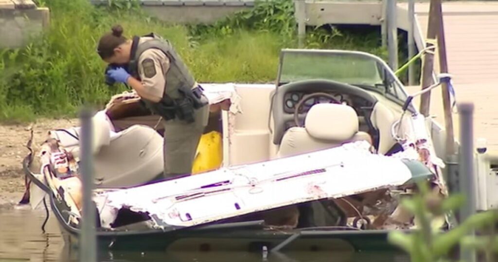 HORROR: Drunk Driver Speeding in Pontoon Boat on Illinois River Causes Accident That Decapitates Woman (VIDEO)