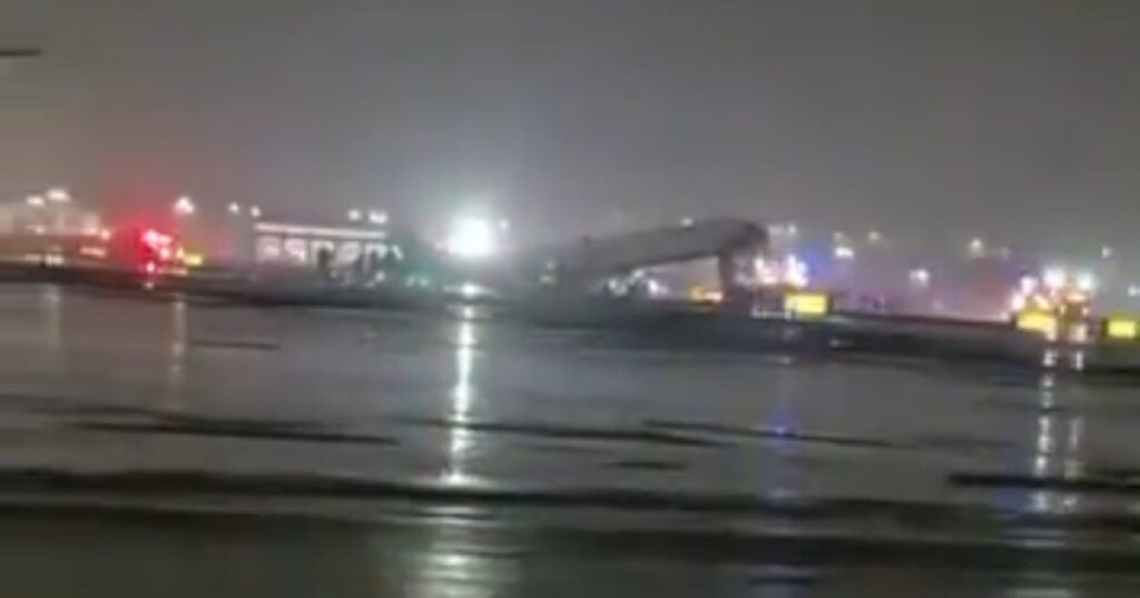 REVEALED: Two Air Traffic Controllers Left Work Early on Night of Deadly Collision at New York’s LaGuardia Airport