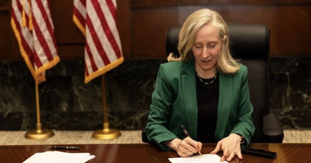JUST IN: “A Shameful Relic of Our Jim Crow Past” – Democrat Virginia Governor Abigail Spanberger Restores Voting Rights for 66,000 Felons Before Midterms