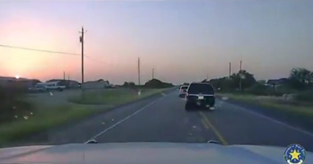 Texas DPS Arrests Gang Member During High-Speed Pursuit Smuggling 8 Illegal Aliens, 3 of Them Special Interest Aliens from China (VIDEO)